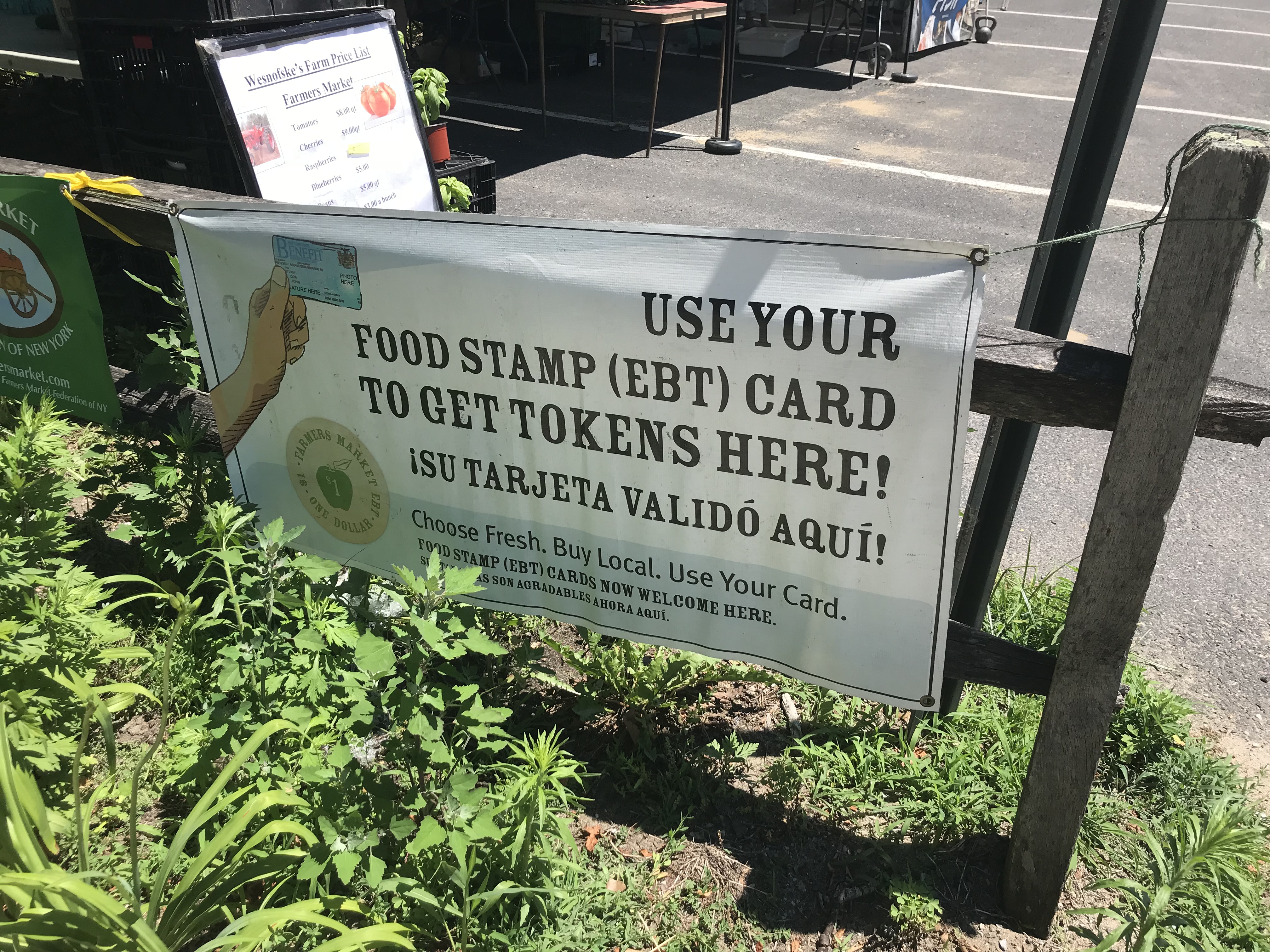 banner encouraging food stamp card use